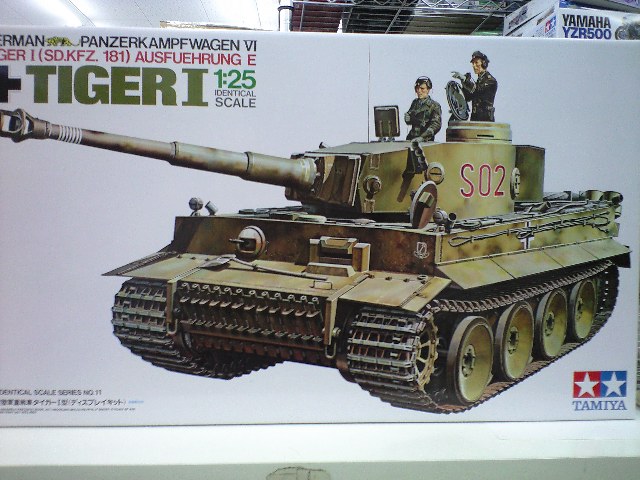 通販限定特価33%OFF タミヤ 1/25 ドイツVI号重戦車タイガーI